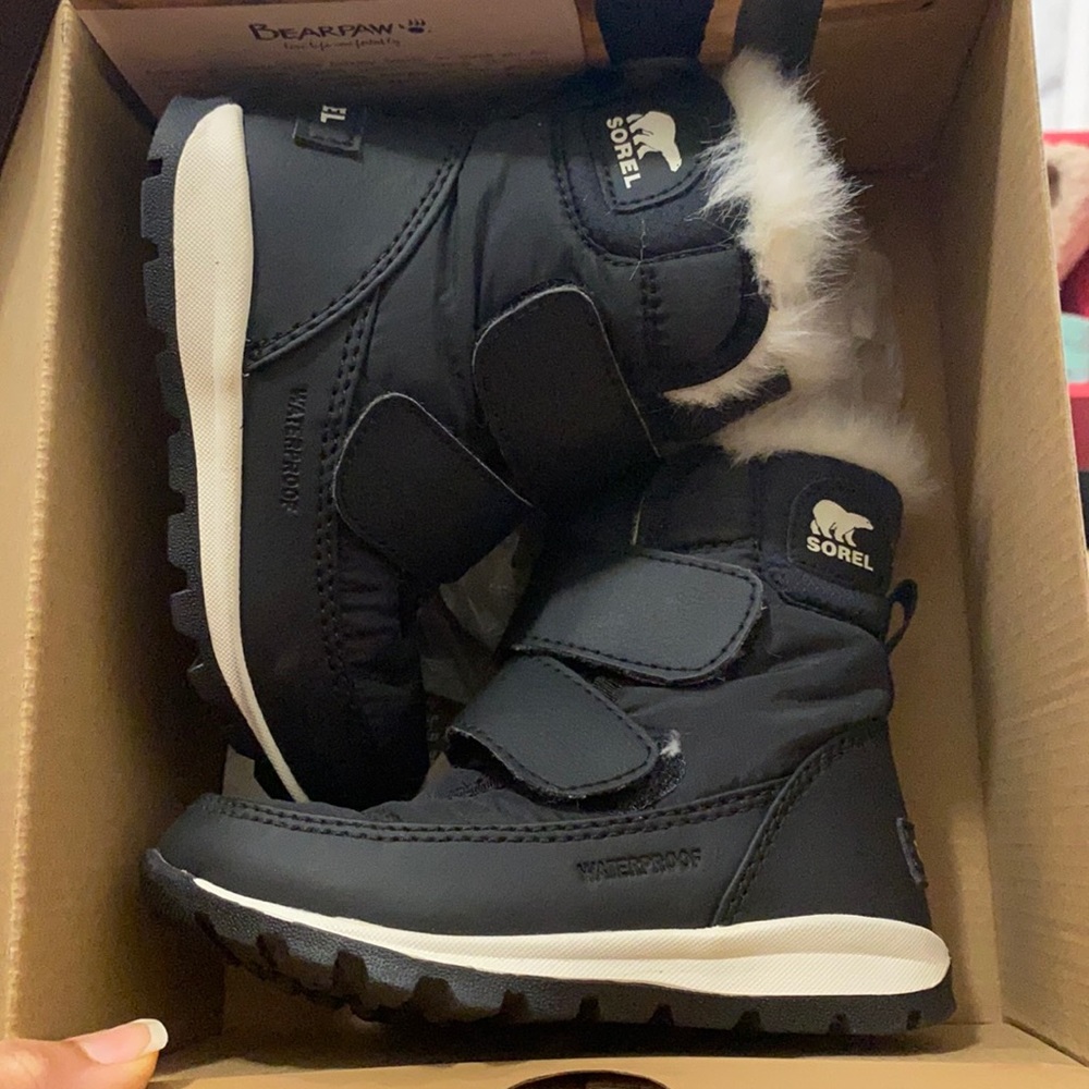 SOREL TODDLER snow waterproof boots  size USA 8 UK 7 EUR 23